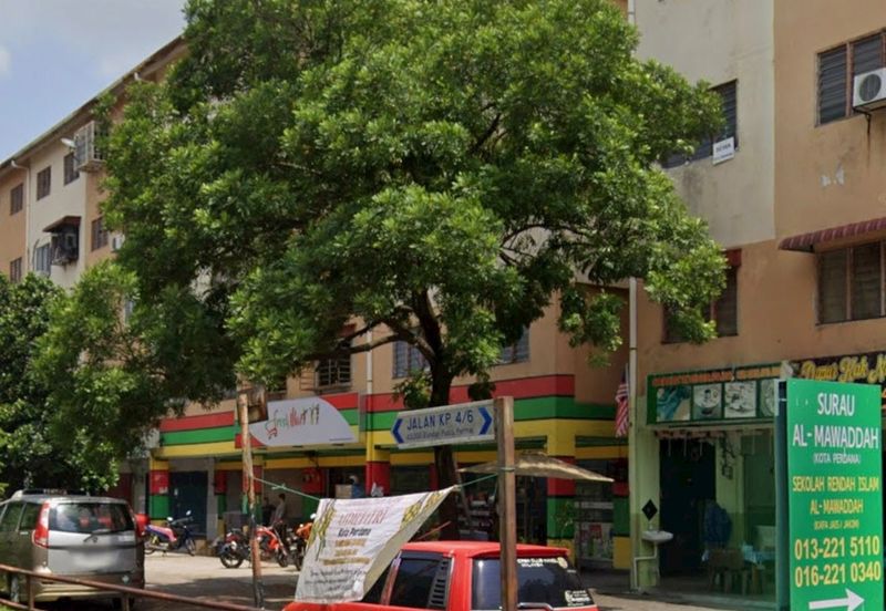 Seri Kembangan, Flat Lama, Pangsapuri Mawar Jaya, Walking MRT