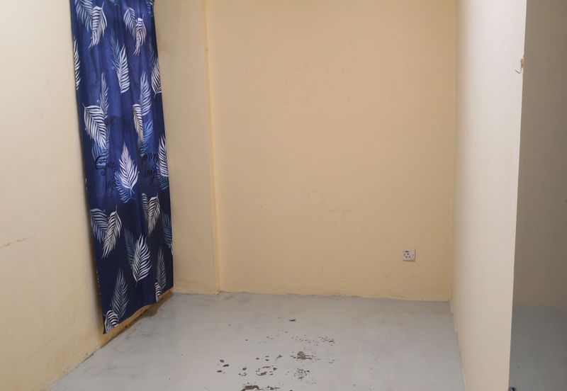 Seri Kembangan, Flat Lama, Pangsapuri Mawar Jaya, Walking MRT