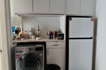 Tropical Villa Luxury Service Suites