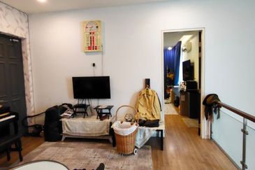 Tropical Villa Luxury Service Suites