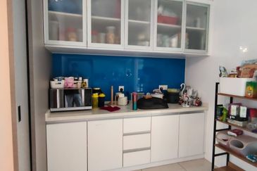 Tropical Villa Luxury Service Suites