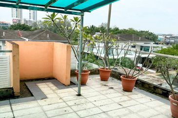 Bangi Lakehill Villas