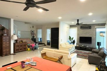 Bangi Lakehill Villas