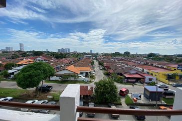 PANGSAPURI TAMAN ANIKA LORONG PANDAN MELAKA  Rumah Murah Di Tengah Bandar Melaka Rm 89k sahaja❗️❗️❗️