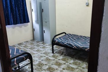 PANGSAPURI TAMAN ANIKA, LORONG PANDAN MELAKA 