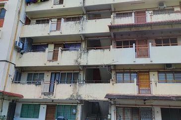 PANGSAPURI TAMAN ANIKA, LORONG PANDAN MELAKA 