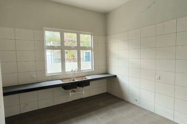 Gated & Guarded 2 Storey Terrace House, Taman One Krubong, Krubong Melaka For Sale