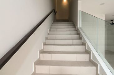 Gated & Guarded 2 Storey Terrace House, Taman One Krubong, Krubong Melaka For Sale