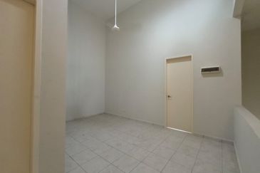 Gated & Guarded 2 Storey Terrace House, Taman One Krubong, Krubong Melaka For Sale