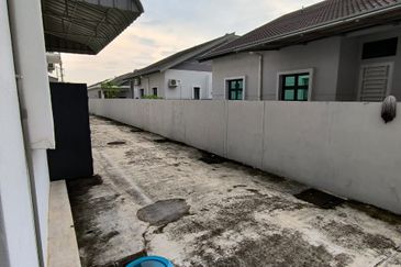 Gated & Guarded 2 Storey Terrace House, Taman One Krubong, Krubong Melaka For Sale