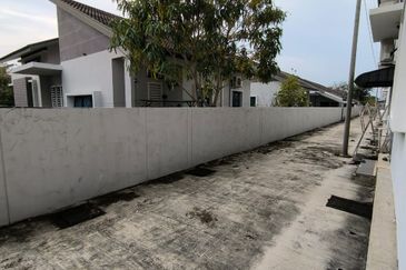 Gated & Guarded 2 Storey Terrace House, Taman One Krubong, Krubong Melaka For Sale