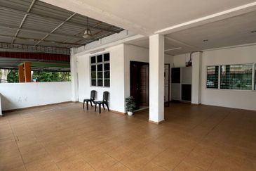 Rumah Cantik! Harga Murah! Semi D Cluster 2 Tingkat, Taman Tasik Utama Melaka, Ayer Keroh Melaka 