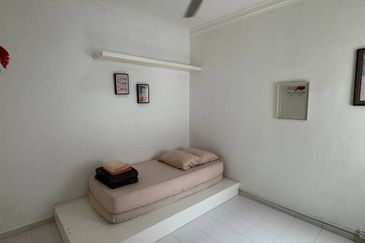 Rumah Cantik! Harga Murah! Semi D Cluster 2 Tingkat, Taman Tasik Utama Melaka, Ayer Keroh Melaka 