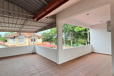 Rumah Cantik! Harga Murah! Semi D Cluster 2 Tingkat, Taman Tasik Utama Melaka, Ayer Keroh Melaka 