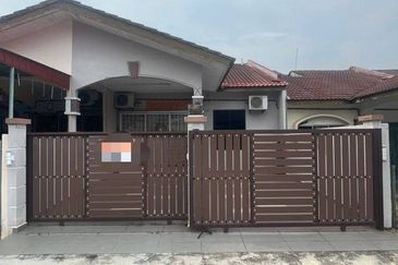 Rumah Teres Setingkat, Taman Bertam Impian, Melaka Untuk Dijual 