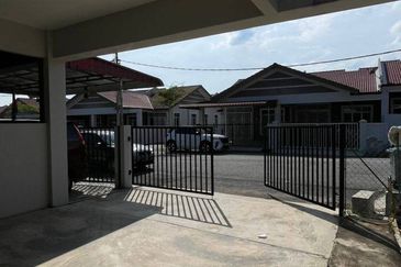 Rumah Teres Setingkat, Taman Paya Rumput Indah , Melaka 