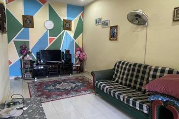 Rumah Teres Setingkat, Taman Tuah Perdana, Bukit Katil, Melaka Untuk Dijual 
