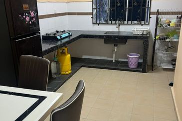 TAMAN LIPAT KAJANG PERDANA