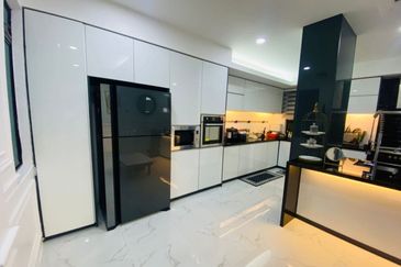 Taman Muzaffar Heights