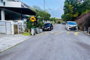 Taman Muzaffar Heights