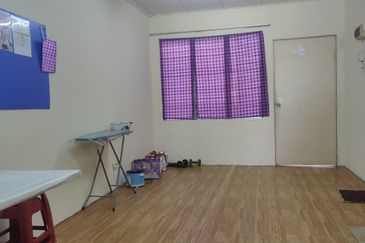 Sesuai untuk Pelabura! Freehold Pangsapuri Taman Tasik Utama, Melaka 