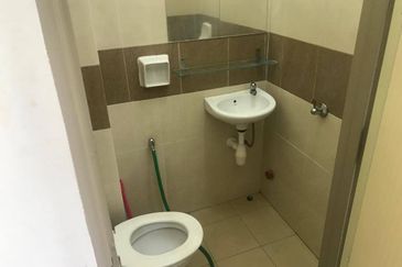 Murah dan Mampu Milik! Pangsapuri Sungai Putat, Batu Berendam, Melaka Untuk Dijual