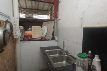 Rumah Pangsa Saujana Permai, Taman Saujana Permai, Bukit Katil ,Melaka Untuk Dijual