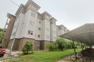 Pangsapuri Tasik Utama (Blok D), Ayer Keroh, Melaka Untuk Dijual 