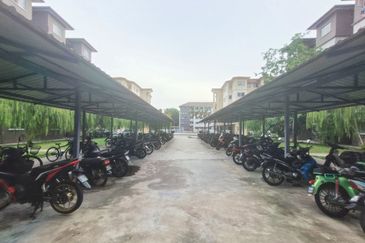 Pangsapuri Tasik Utama (Blok D), Ayer Keroh, Melaka Untuk Dijual 