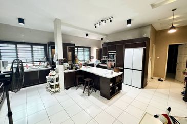 Corner Lot 2 Storey Terrace Jalan Selasih, Cahaya Alam U12 Shah Alam