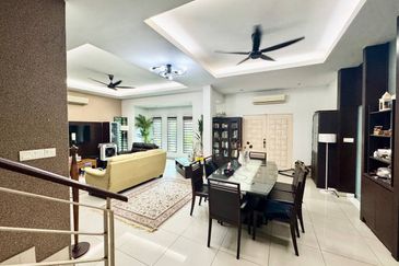 Corner Lot 2 Storey Terrace Jalan Selasih, Cahaya Alam U12 Shah Alam