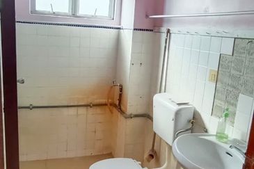 Apartment Cheras Perdana Block C Bandar Tun Hussein Onn Cheras Selangor.