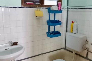 Apartment Cheras Perdana Block C Bandar Tun Hussein Onn Cheras Selangor.