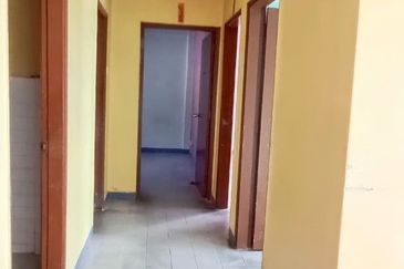 Apartment Cheras Perdana Block C Bandar Tun Hussein Onn Cheras Selangor.