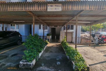 Freehold Low Level Mahsuri Apartment Setiawangsa, KL near to Setiawangsa Commercial Center 