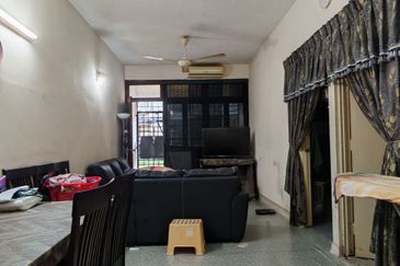 Freehold Low Level Mahsuri Apartment Setiawangsa, KL near to Setiawangsa Commercial Center 