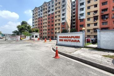 Rm190K sahaja! Pangsapuri Seri Mutiara, Putra Heights  