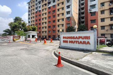 Rm190K sahaja! Pangsapuri Seri Mutiara, Putra Heights  
