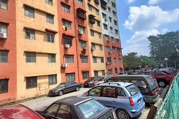 Rm190K sahaja! Pangsapuri Seri Mutiara, Putra Heights  