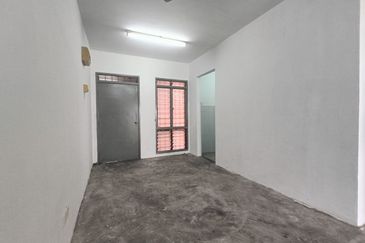 Rm190K sahaja! Pangsapuri Seri Mutiara, Putra Heights  