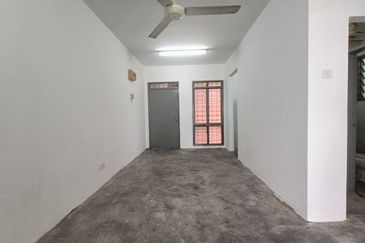 Rm190K sahaja! Pangsapuri Seri Mutiara, Putra Heights  