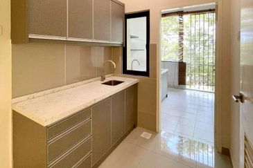 Crescent Park Townvilla