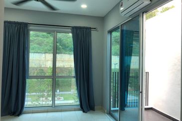 Facing Open, 3 Storey Bayu Height 2, Taman Bayu Heights 2, Seri kembangan