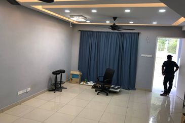 Facing Open, 3 Storey Bayu Height 2, Taman Bayu Heights 2, Seri kembangan