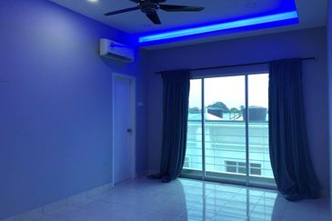 Facing Open, 3 Storey Bayu Height 2, Taman Bayu Heights 2, Seri kembangan