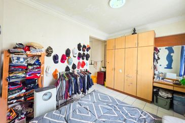 FOR SALE: Condominium Sri Pandan Condo, Pandan Mewah, Ampang