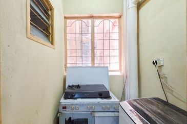 FOR SALE: Condominium Sri Pandan Condo, Pandan Mewah, Ampang