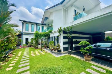 CORNER LOT ✅  Corner Lot 2 Storey Terrace Jalan Selasih  Cahaya Alam U12 Shah Alam