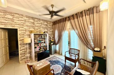 CORNER LOT ✅  Corner Lot 2 Storey Terrace Jalan Selasih  Cahaya Alam U12 Shah Alam