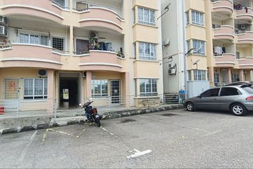 PANGSAPURI BERTAM MALIM (TAMAN SERI NANAS)